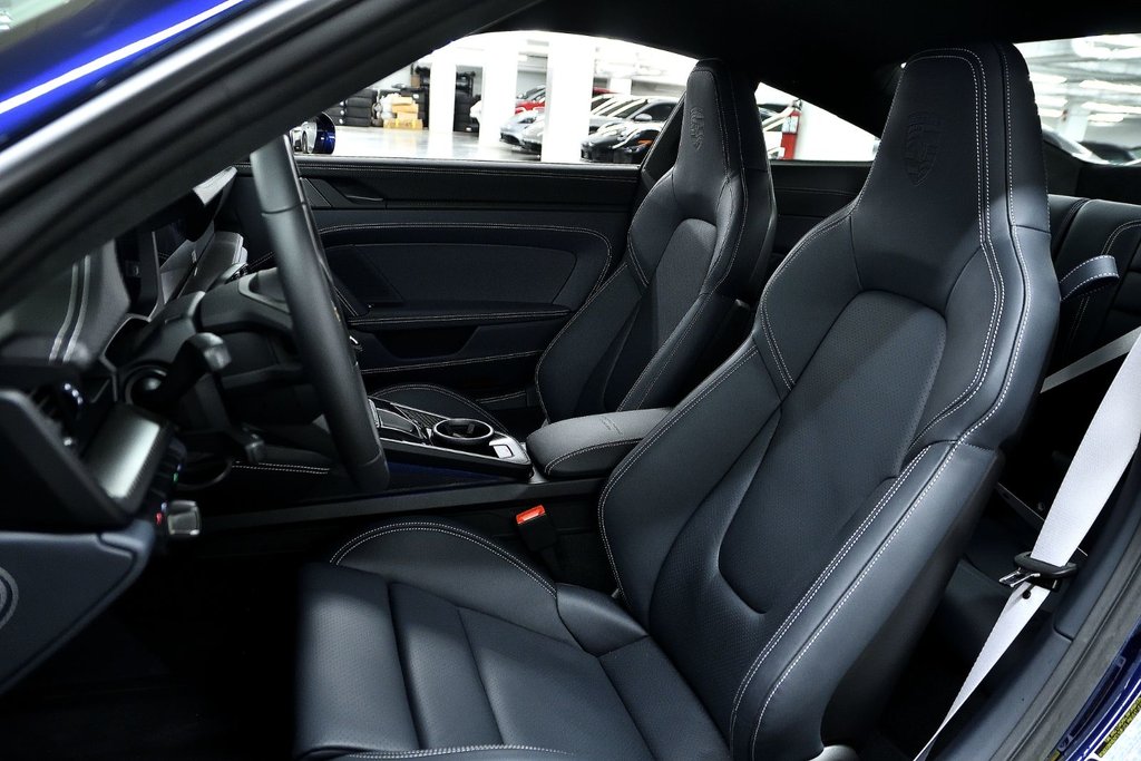 2026 Porsche 911 GT3 with Touring Package in Laval, Quebec - 25 - w1024h768px