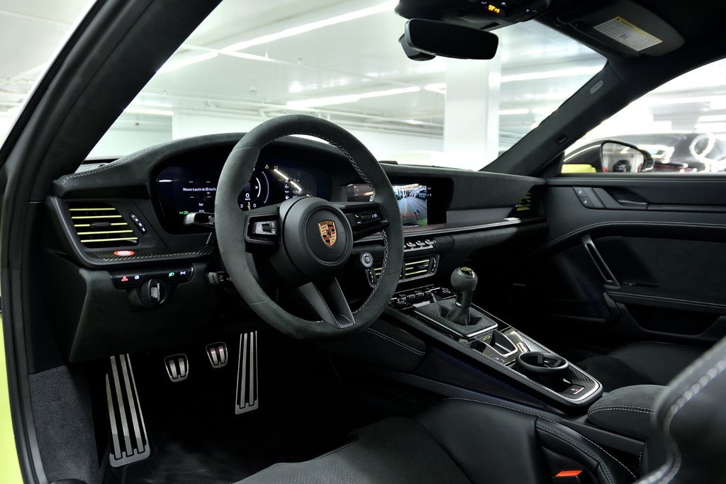 2026 Porsche 911 GT3 in Laval, Quebec - 17 - w1024h768px