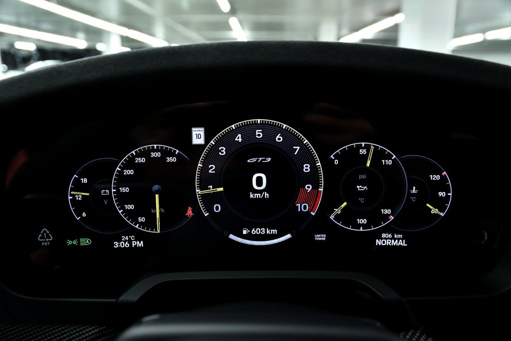 Porsche 911 GT3 2026 à Laval, Québec - 24 - w1024h768px