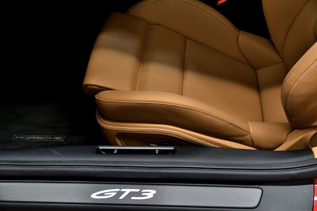 2026 Porsche 911 GT3 Touring in Laval, Quebec - 16 - w1024h768px