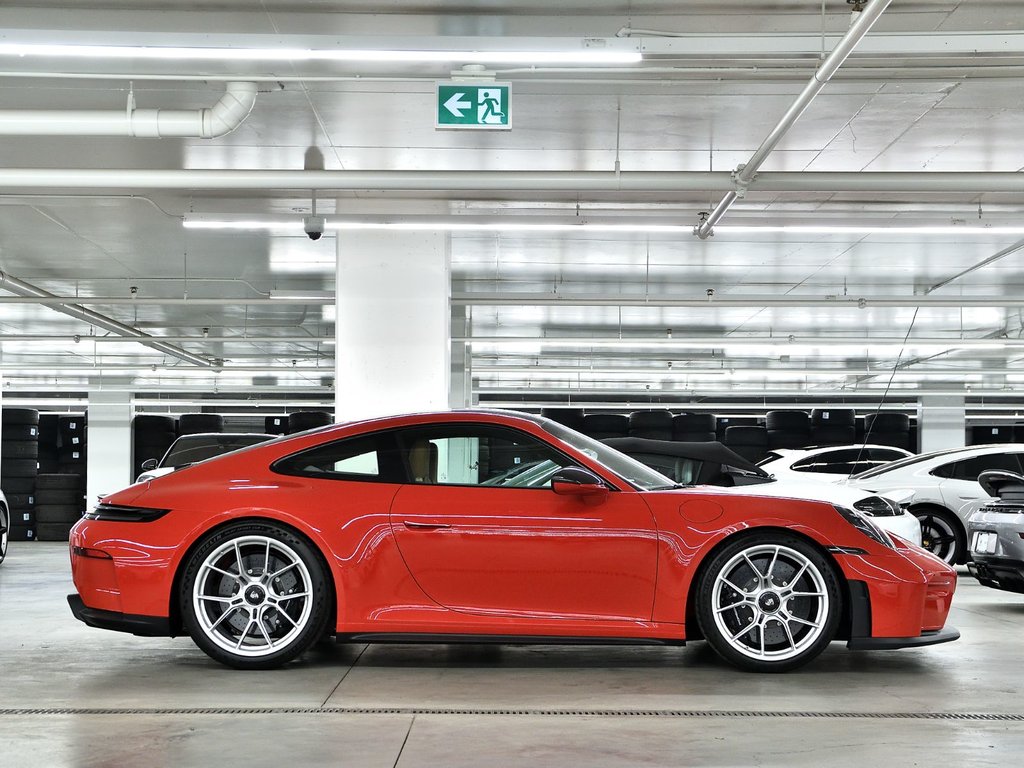 2026 Porsche 911 GT3 Touring in Laval, Quebec - 2 - w1024h768px