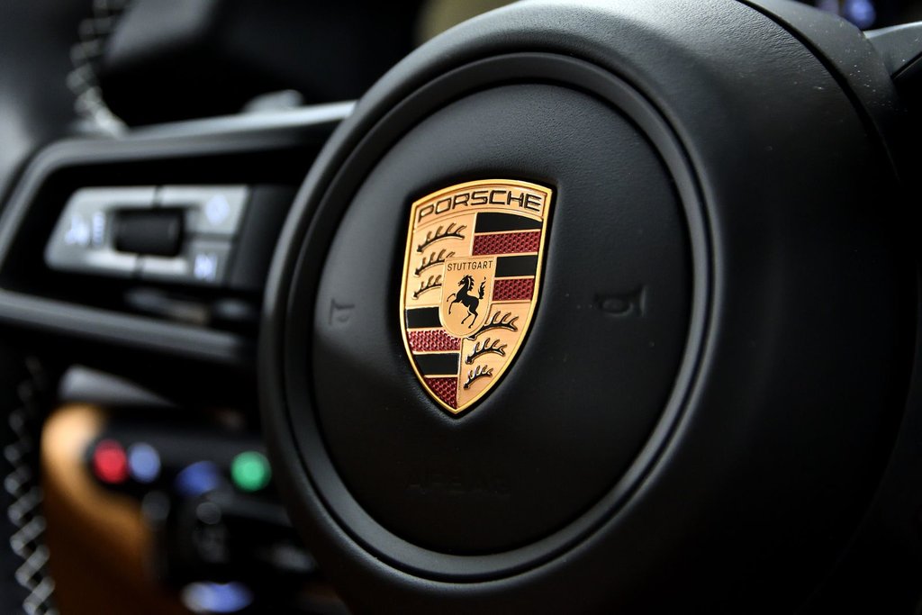 2026 Porsche 911 GT3 Touring in Laval, Quebec - 19 - w1024h768px