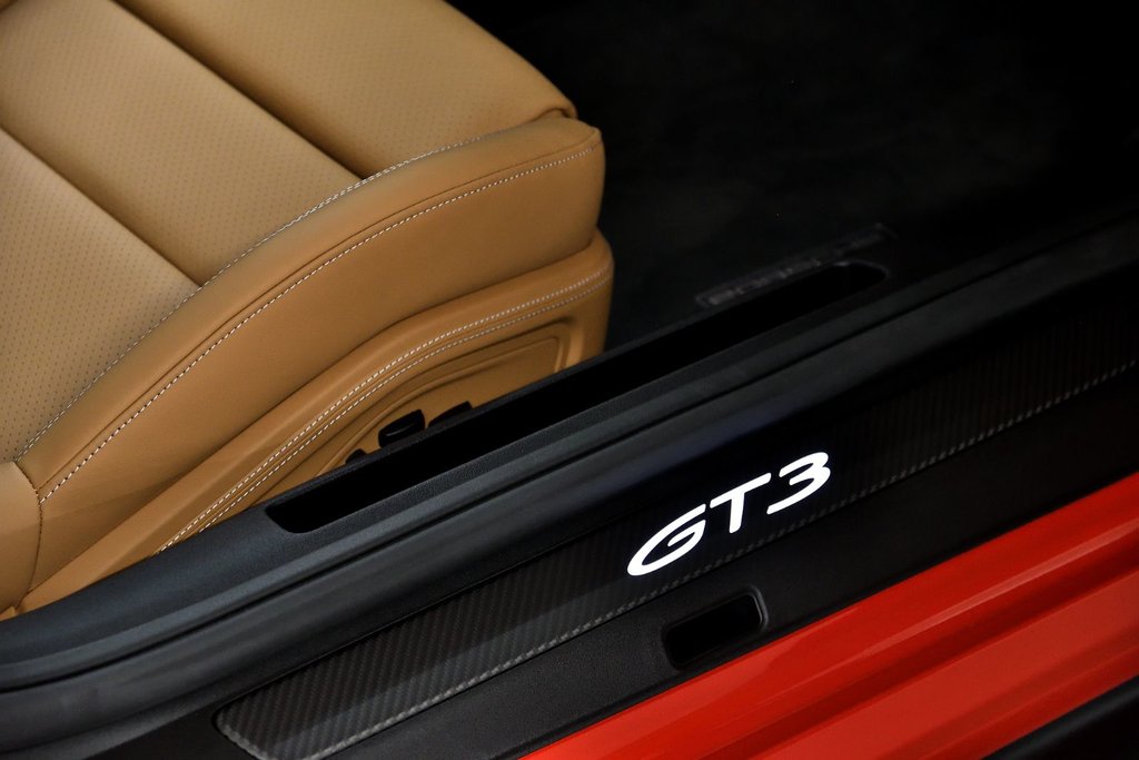 2026 Porsche 911 GT3 Touring in Laval, Quebec - 35 - w1024h768px