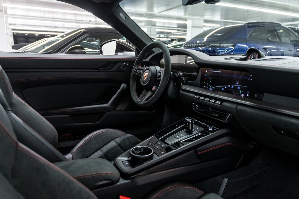 Porsche 911 Carrera GTS 2026 à Laval, Québec - 34 - w1024h768px