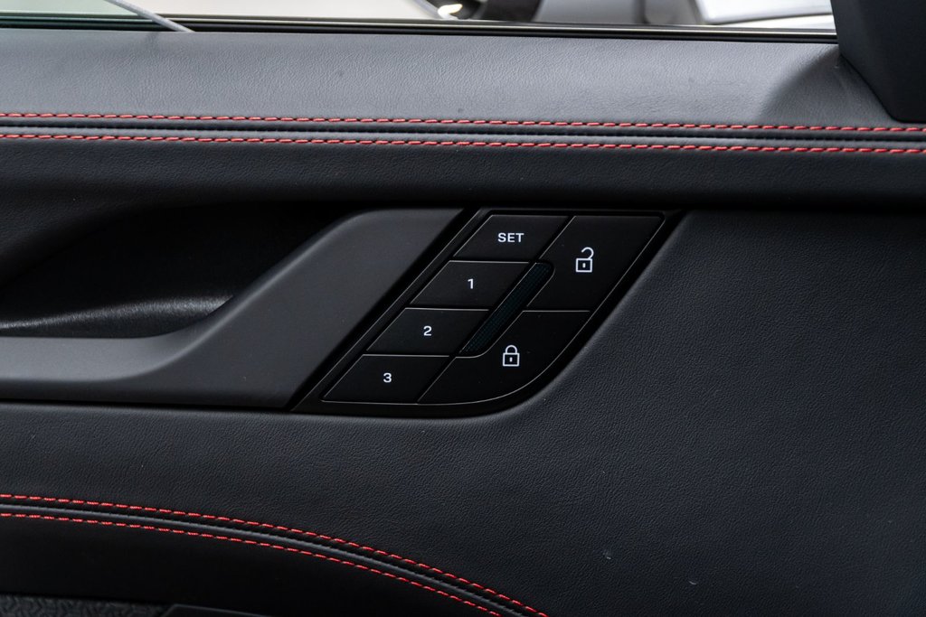 Porsche 911 Carrera GTS 2026 à Laval, Québec - 26 - w1024h768px