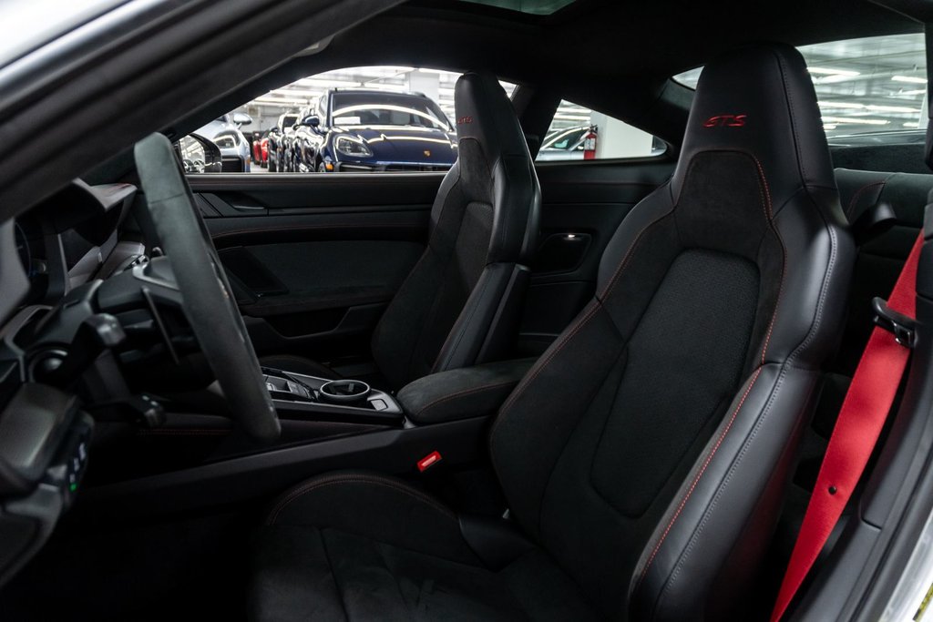 Porsche 911 Carrera GTS 2026 à Laval, Québec - 16 - w1024h768px