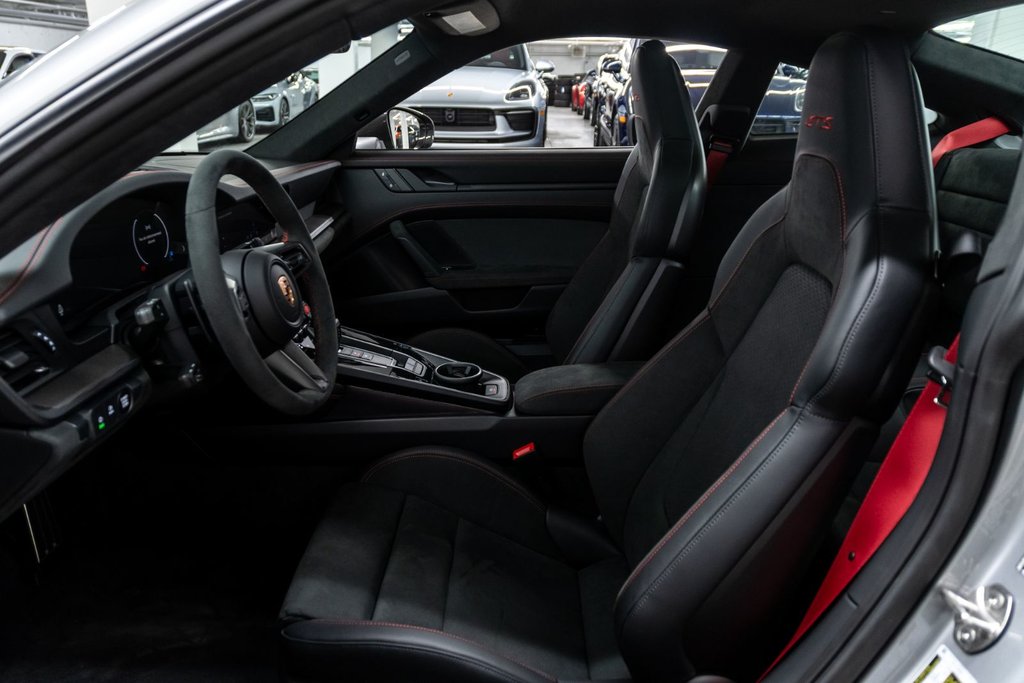Porsche 911 Carrera GTS 2026 à Laval, Québec - 15 - w1024h768px