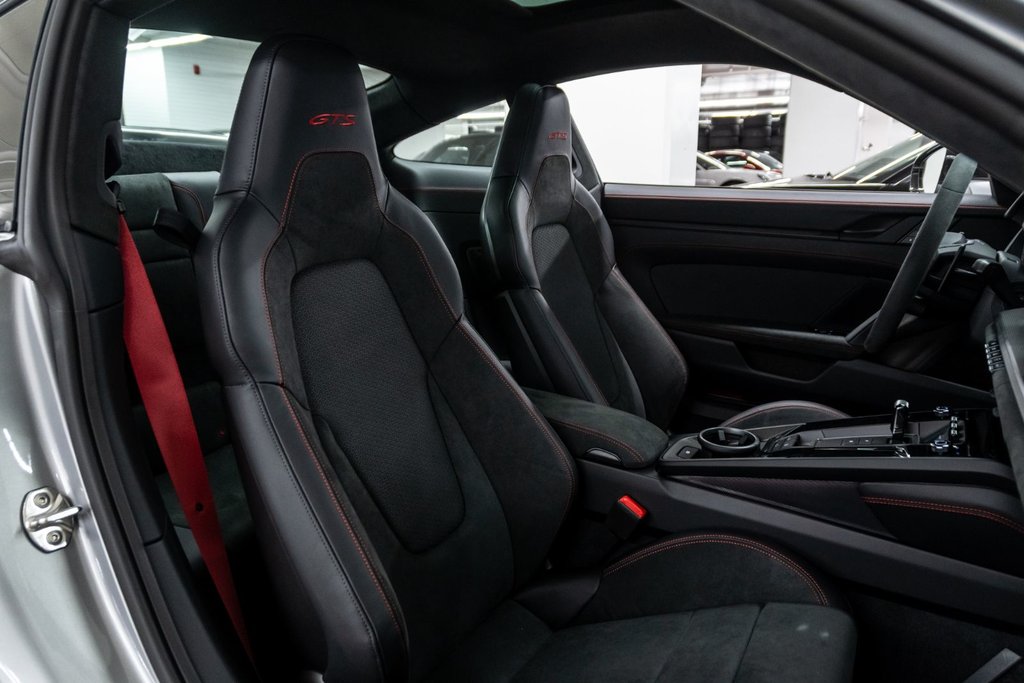 Porsche 911 Carrera GTS 2026 à Laval, Québec - 37 - w1024h768px