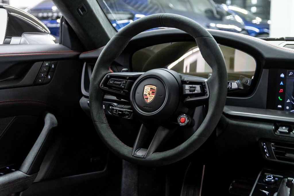Porsche 911 Carrera GTS 2026 à Laval, Québec - 40 - w1024h768px
