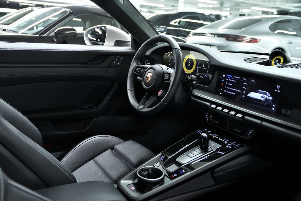Porsche 911 Carrera GTS 2026 à Laval, Québec - 30 - w1024h768px