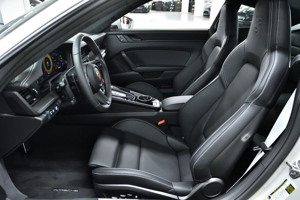 Porsche 911 Carrera GTS 2026 à Laval, Québec - 13 - w1024h768px