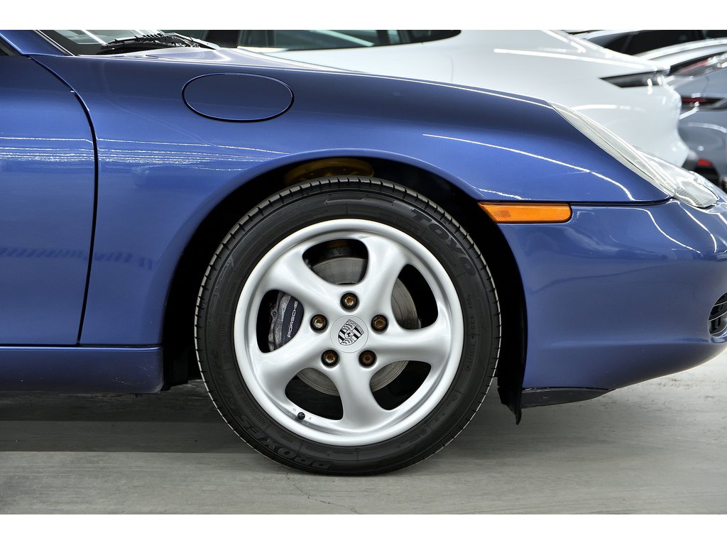 1998 Porsche Boxster 2dr Roadster Manual in Laval, Quebec - 9 - w1024h768px