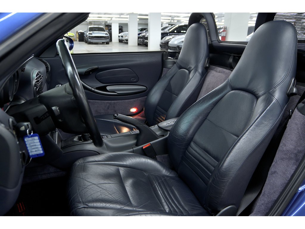 1998 Porsche Boxster 2dr Roadster Manual in Laval, Quebec - 18 - w1024h768px