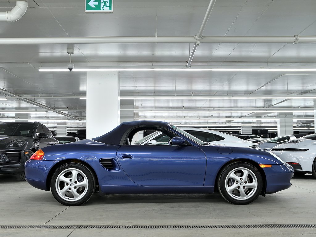 1998 Porsche Boxster 2dr Roadster Manual in Laval, Quebec - 12 - w1024h768px