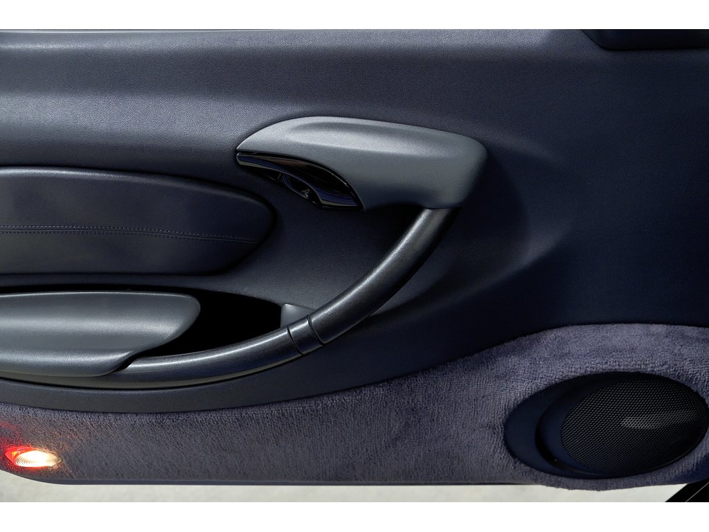 1998 Porsche Boxster 2dr Roadster Manual in Laval, Quebec - 28 - w1024h768px