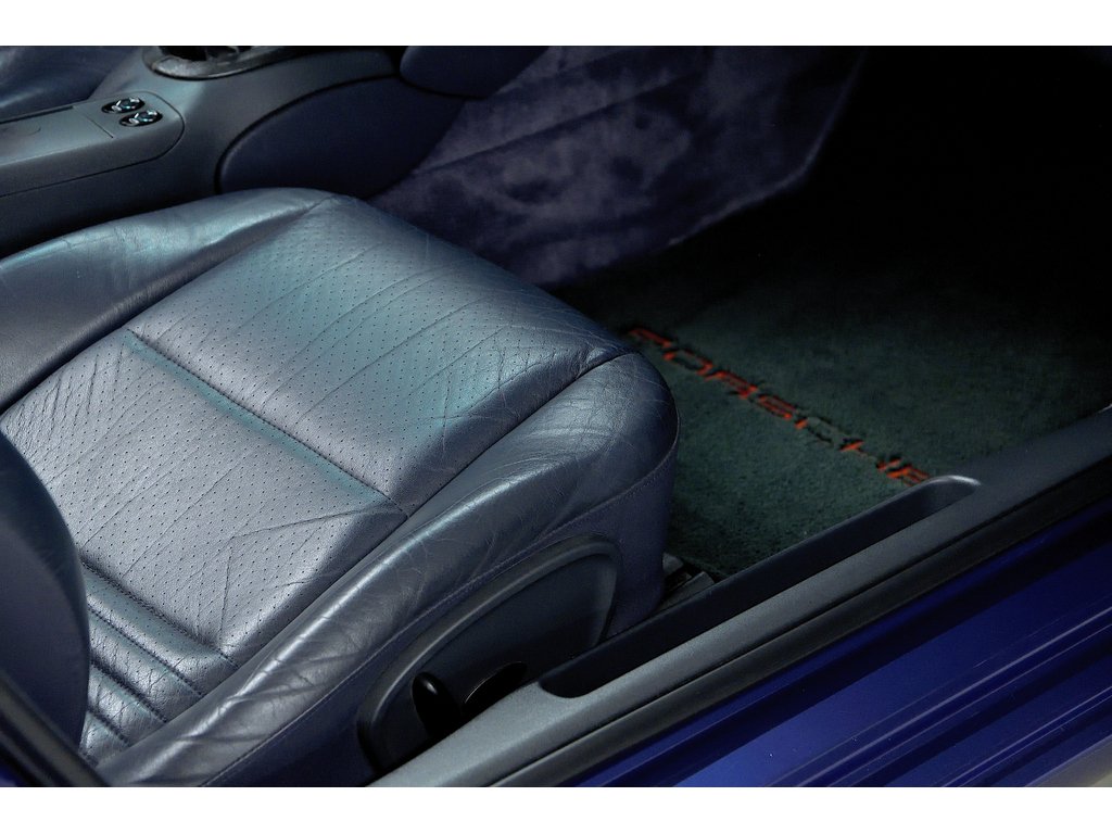 1998 Porsche Boxster 2dr Roadster Manual in Laval, Quebec - 30 - w1024h768px