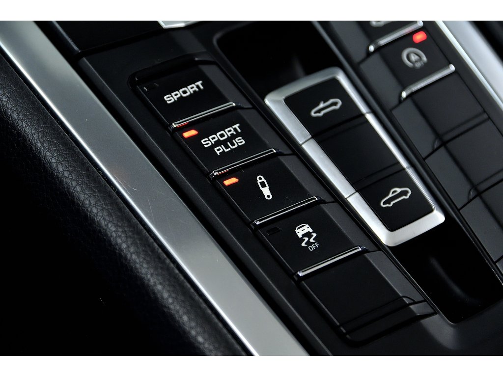 Porsche Boxster S / PDK / BOSE / SPORT CHRONO / PASM 2013 à Laval, Québec - 29 - w1024h768px