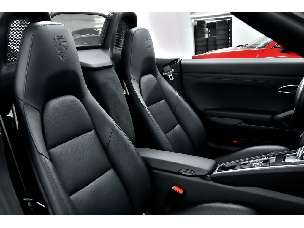 2016 Porsche Boxster Black Edition / Sport Exhaust / BOSE in Laval, Quebec - 33 - w1024h768px