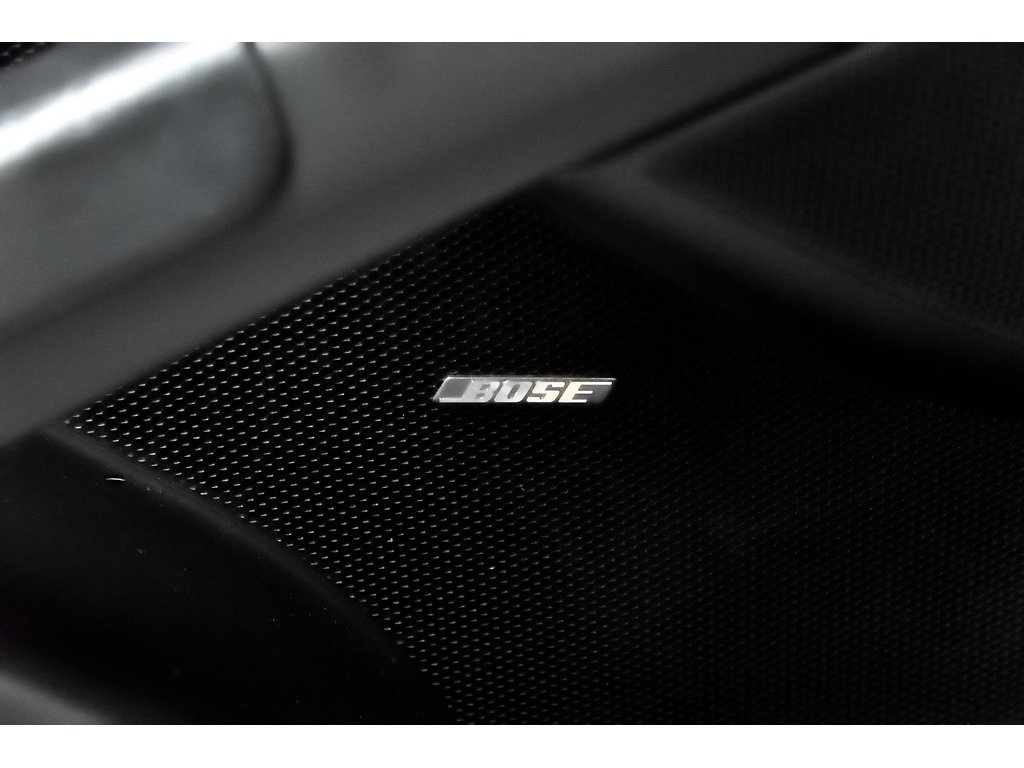 2016 Porsche Boxster Black Edition / Sport Exhaust / BOSE in Laval, Quebec - 29 - w1024h768px