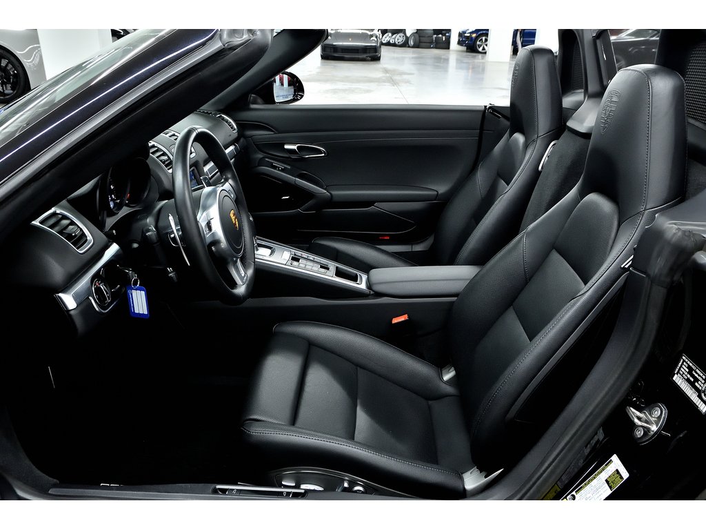 2016 Porsche Boxster Black Edition / Sport Exhaust / BOSE in Laval, Quebec - 14 - w1024h768px