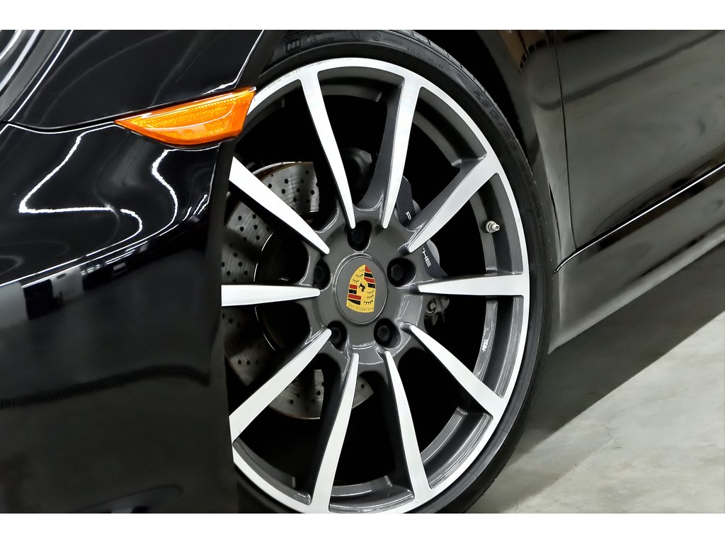 2016 Porsche Boxster Black Edition / Sport Exhaust / BOSE in Laval, Quebec - 8 - w1024h768px