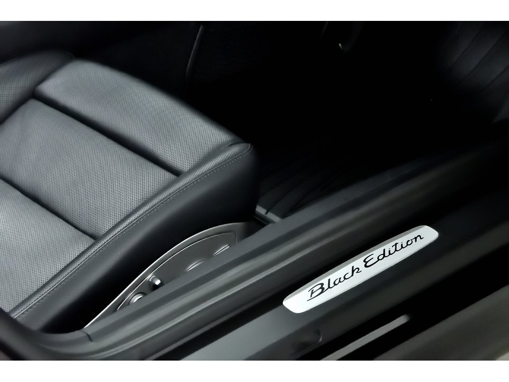 Porsche Boxster Black Edition / Sport Exhaust / BOSE 2016 à Laval, Québec - 32 - w1024h768px