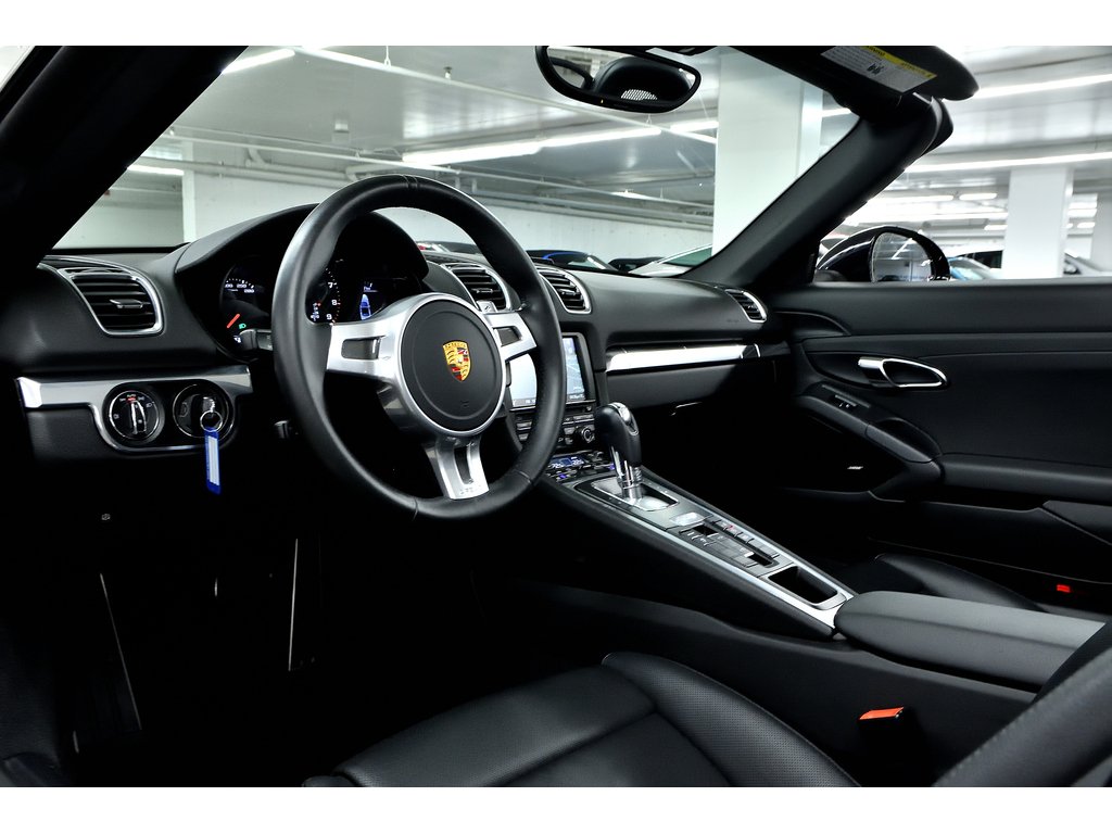2016 Porsche Boxster Black Edition / Sport Exhaust / BOSE in Laval, Quebec - 12 - w1024h768px