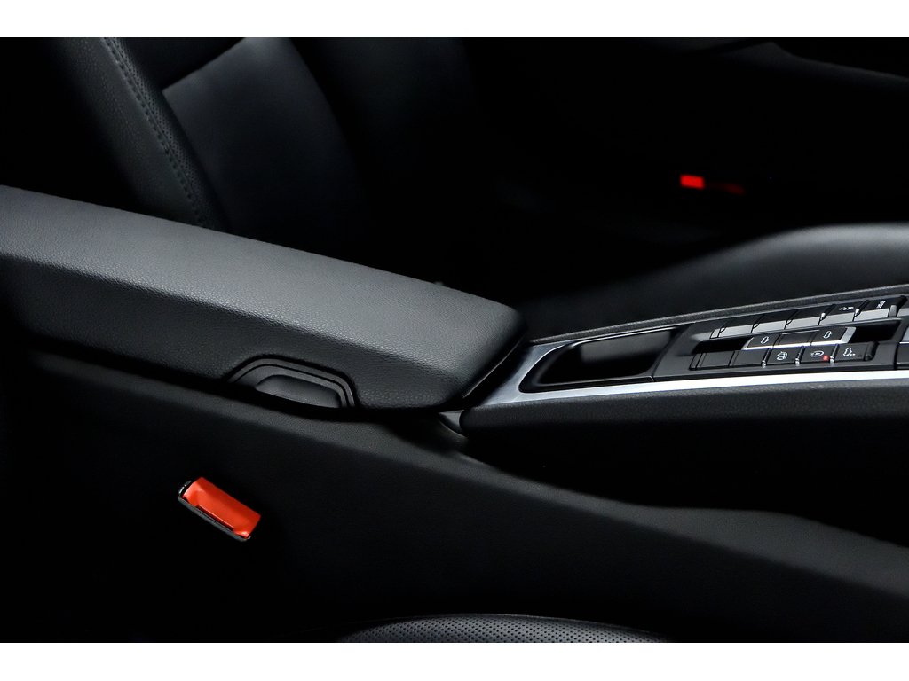 2016 Porsche Boxster Black Edition / Sport Exhaust / BOSE in Laval, Quebec - 34 - w1024h768px