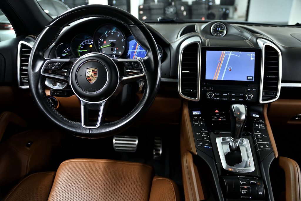 Porsche Cayenne S E-Hybrid Platinum Edition 2018 à Laval, Québec - 39 - w1024h768px