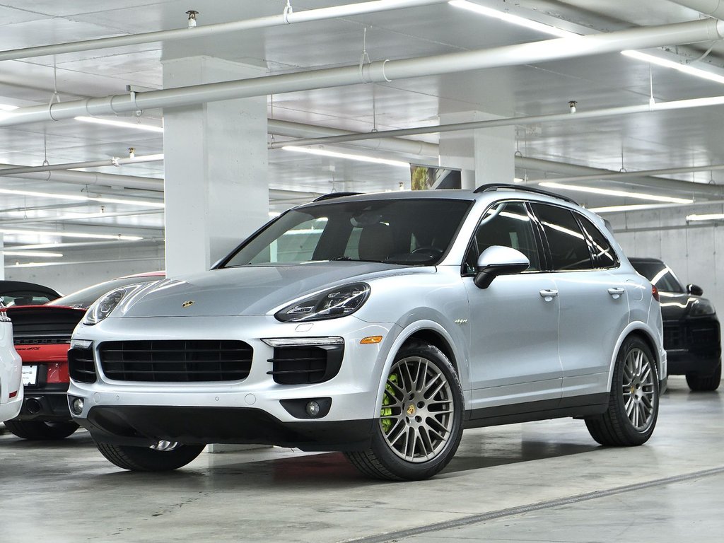 Porsche Cayenne S E-Hybrid Platinum Edition 2018 à Laval, Québec - 1 - w1024h768px