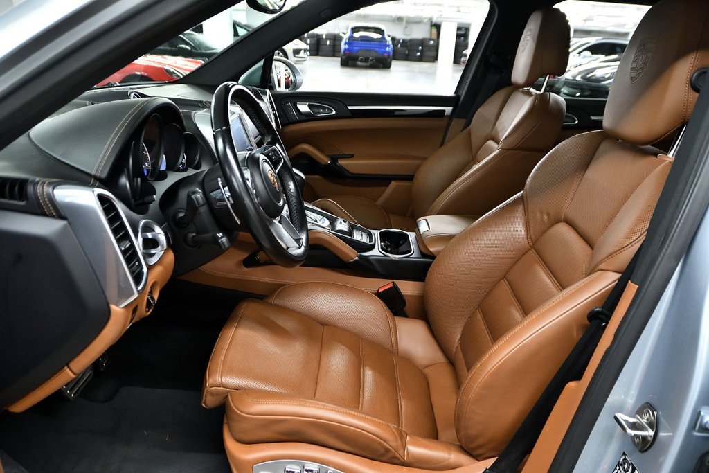 Porsche Cayenne S E-Hybrid Platinum Edition 2018 à Laval, Québec - 14 - w1024h768px