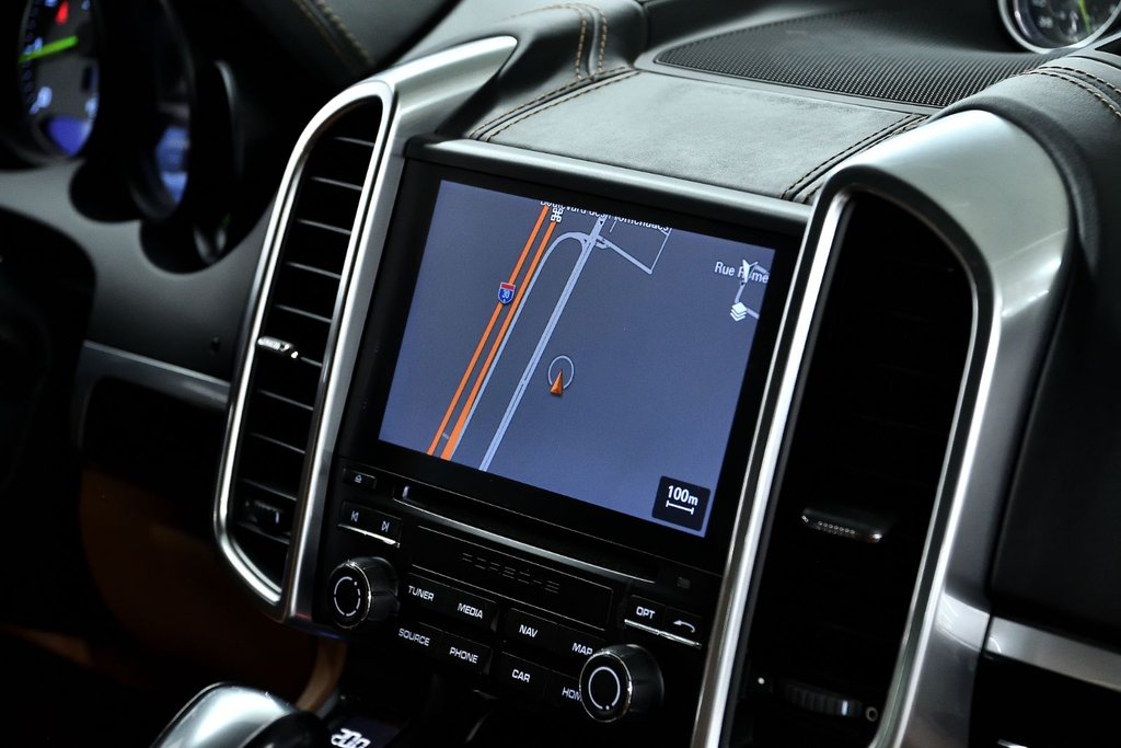 Porsche Cayenne S E-Hybrid Platinum Edition 2018 à Laval, Québec - 34 - w1024h768px