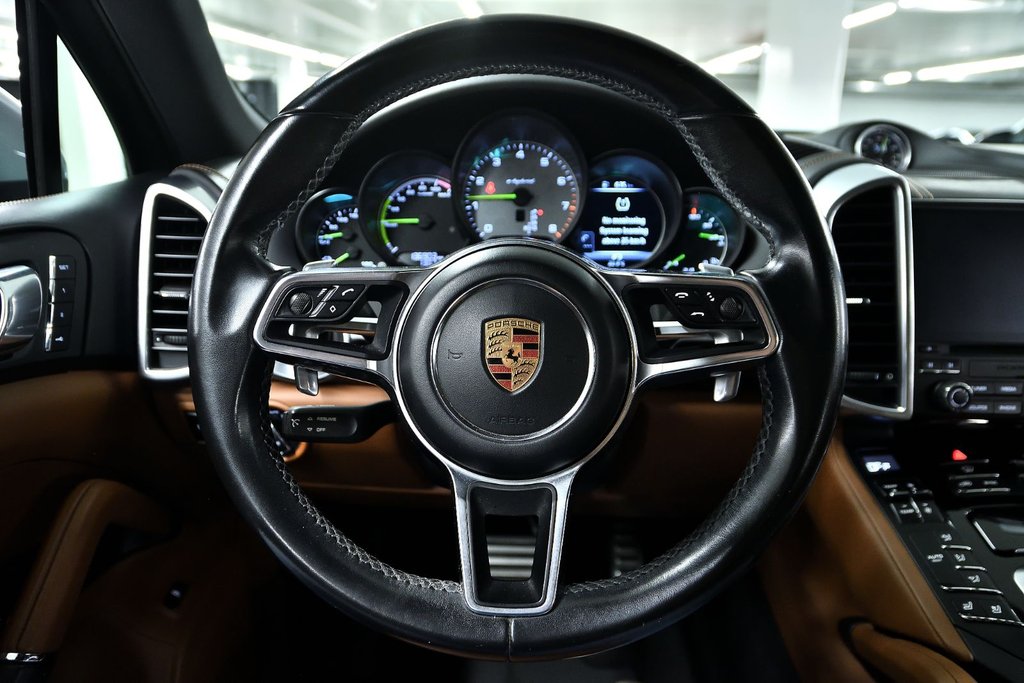 Porsche Cayenne S E-Hybrid Platinum Edition 2018 à Laval, Québec - 18 - w1024h768px