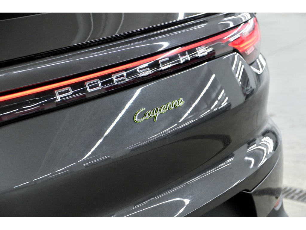 2020 Porsche Cayenne E-Hybrid Coupe AWD / Premium Pack / Air Suspension in Laval, Quebec - 11 - w1024h768px