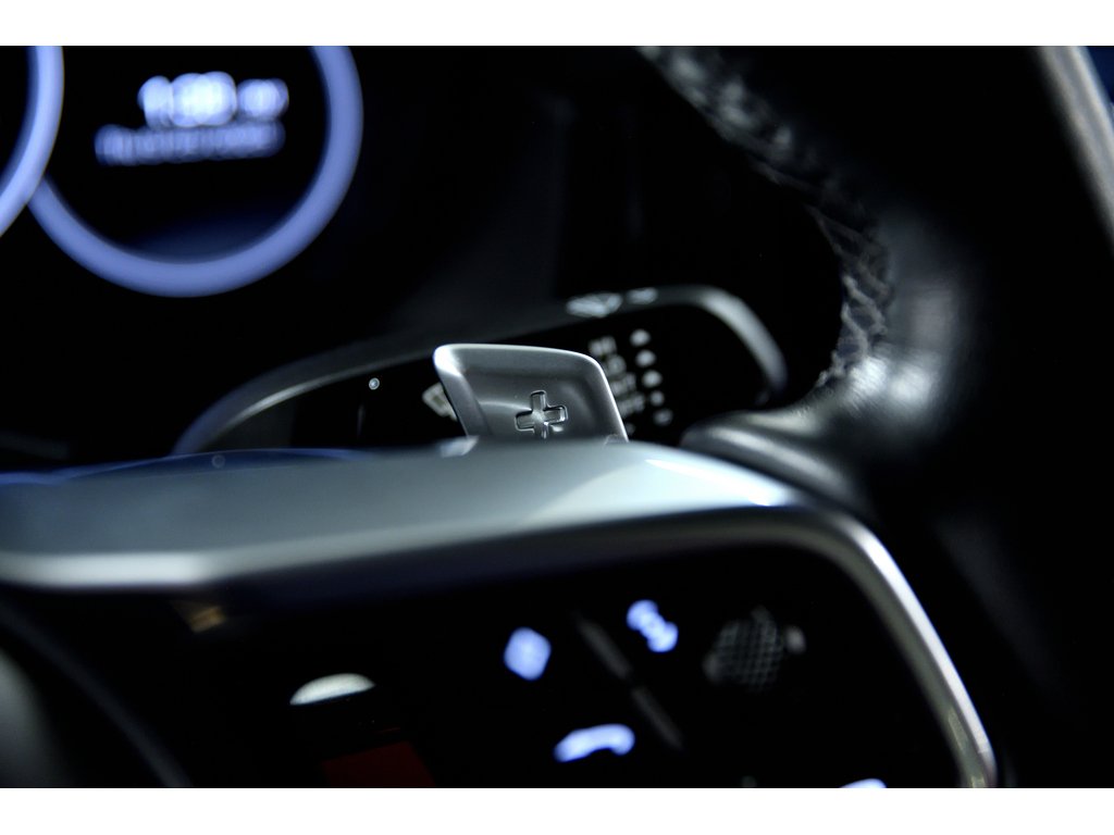2020 Porsche Cayenne E-Hybrid Coupe AWD / Premium Pack / Air Suspension in Laval, Quebec - 24 - w1024h768px