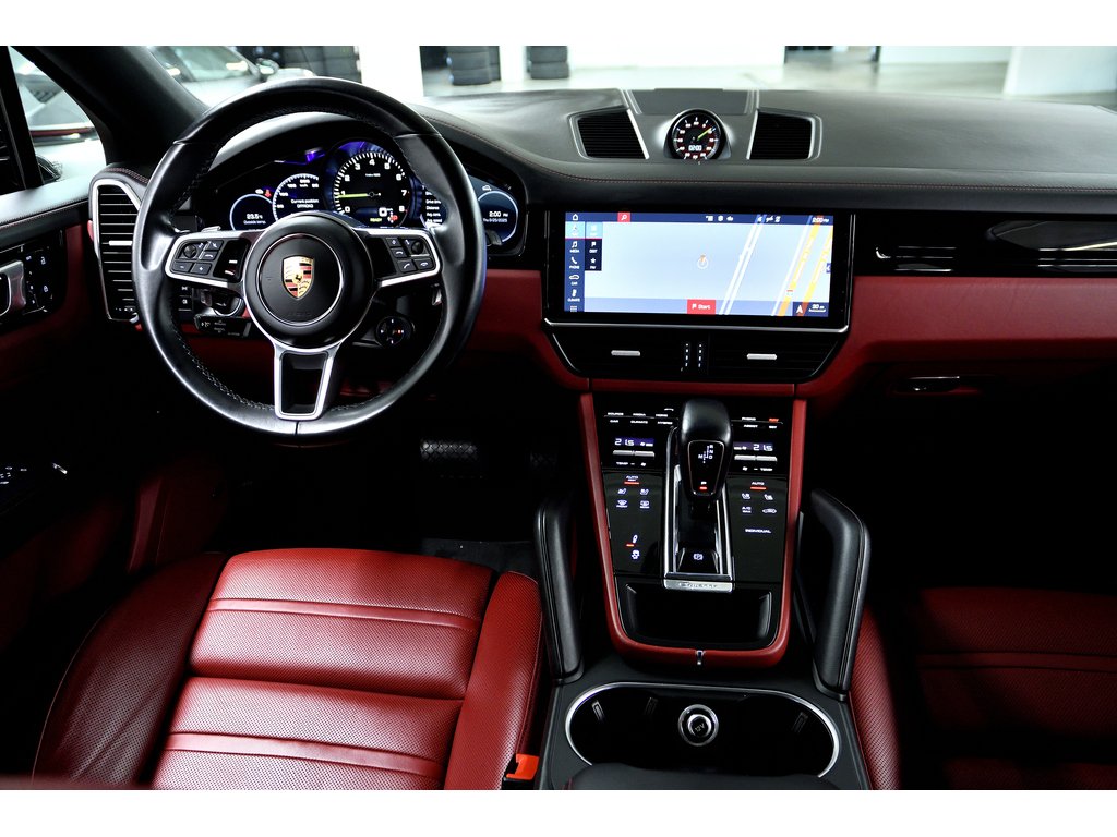 2020 Porsche Cayenne E-Hybrid Coupe AWD / Premium Pack / Air Suspension in Laval, Quebec - 42 - w1024h768px
