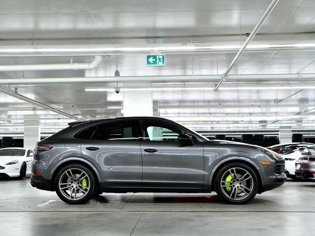 2020 Porsche Cayenne E-Hybrid Coupe AWD / Premium Pack / Air Suspension in Laval, Quebec - 2 - w1024h768px