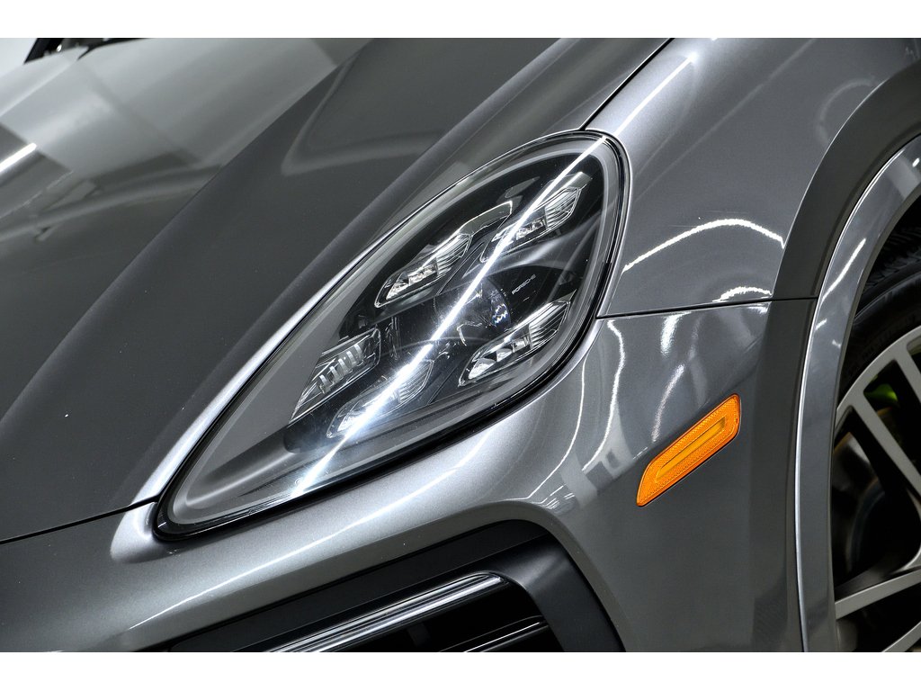 2020 Porsche Cayenne E-Hybrid Coupe AWD / Premium Pack / Air Suspension in Laval, Quebec - 7 - w1024h768px