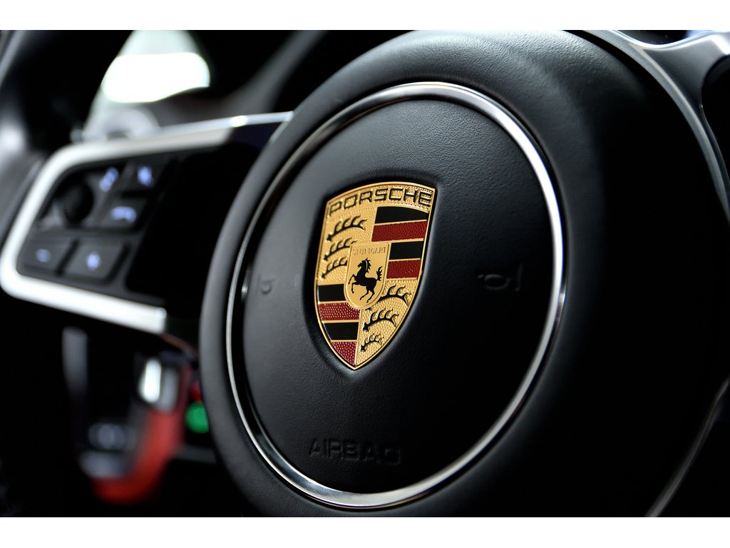 2020 Porsche Cayenne E-Hybrid Coupe AWD / Premium Pack / Air Suspension in Laval, Quebec - 23 - w1024h768px