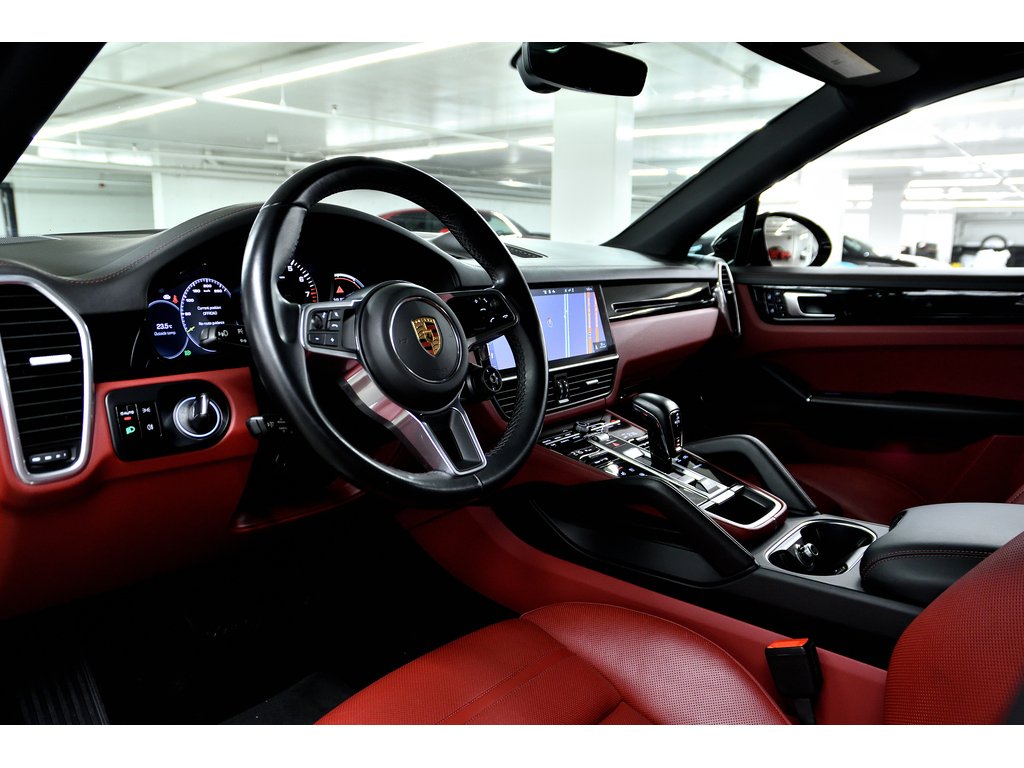 2020 Porsche Cayenne E-Hybrid Coupe AWD / Premium Pack / Air Suspension in Laval, Quebec - 13 - w1024h768px