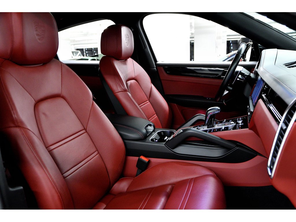 2020 Porsche Cayenne E-Hybrid Coupe AWD / Premium Pack / Air Suspension in Laval, Quebec - 39 - w1024h768px