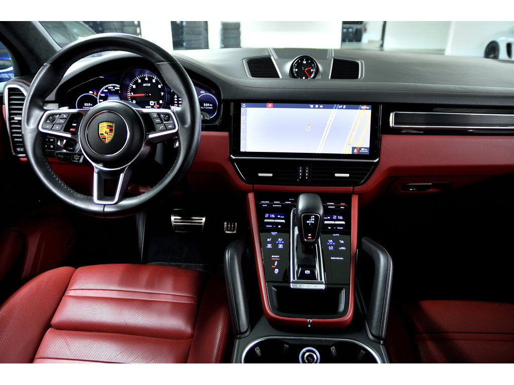 Porsche Cayenne GTS AWD / Premium Plus Package / BOSE / ACC 2021 à Laval, Québec - 22 - w1024h768px