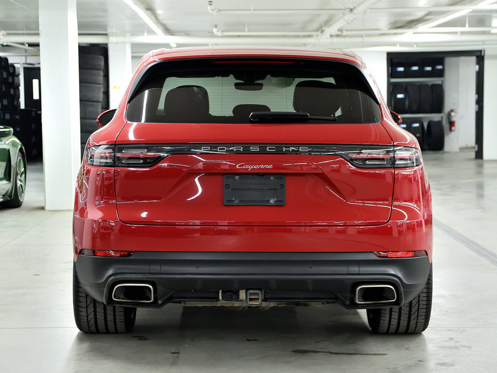 Porsche Cayenne AWD / Premium Package /Air Suspension / Hitch 2022 à Laval, Québec - 4 - w1024h768px