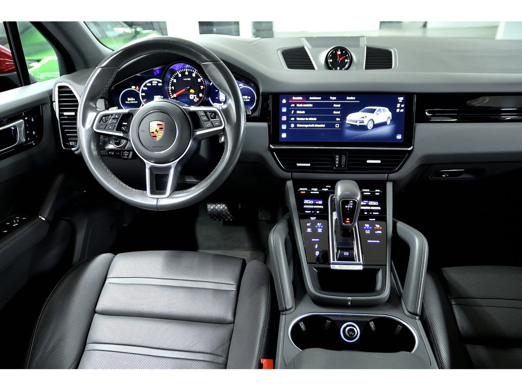 Porsche Cayenne AWD / Premium Package /Air Suspension / Hitch 2022 à Laval, Québec - 35 - w1024h768px