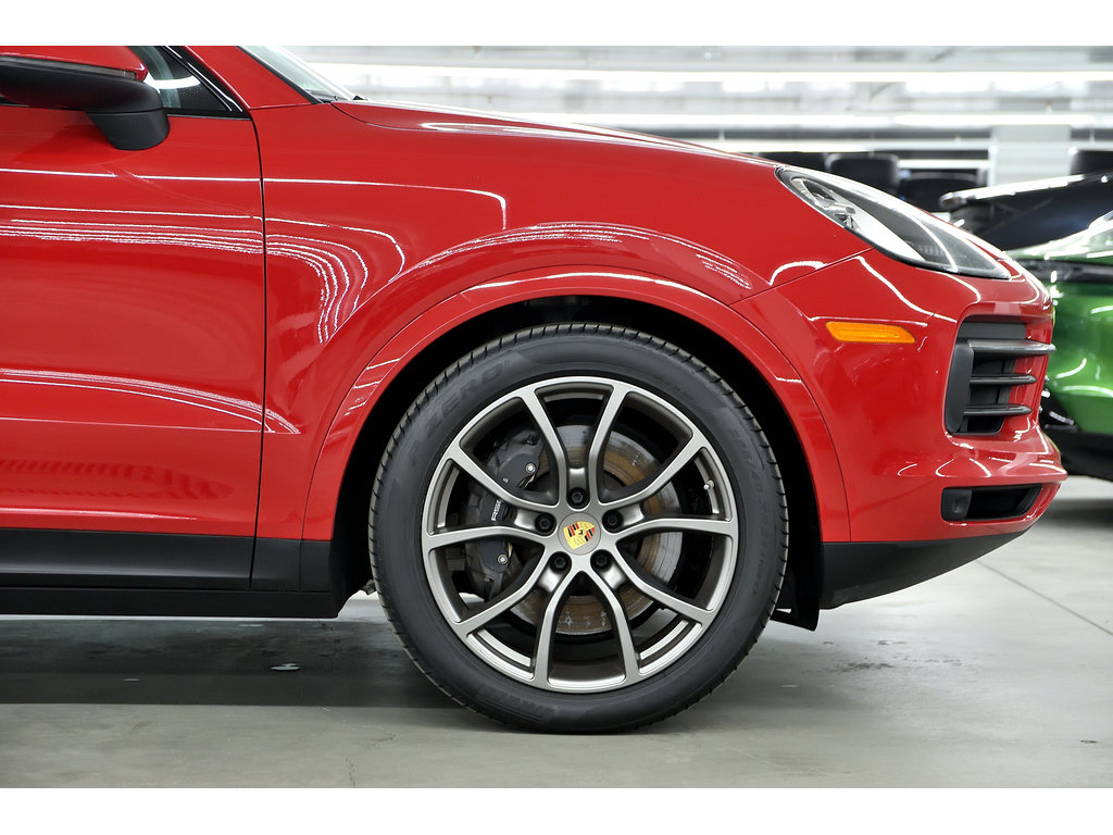 Porsche Cayenne AWD / Premium Package /Air Suspension / Hitch 2022 à Laval, Québec - 9 - w1024h768px