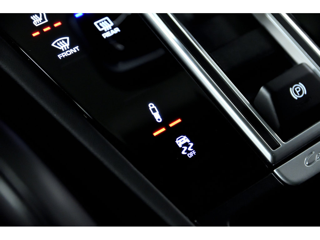 Porsche Cayenne Turbo S E-Hybrid Coupe AWD 2022 à Laval, Québec - 32 - w1024h768px