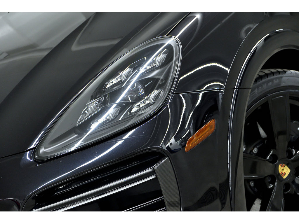 Porsche Cayenne Turbo S E-Hybrid Coupe AWD 2022 à Laval, Québec - 7 - w1024h768px