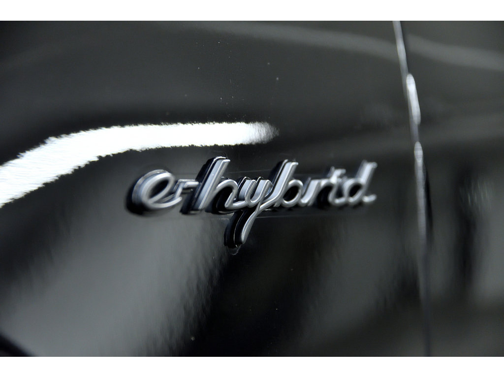 Porsche Cayenne Turbo S E-Hybrid Coupe AWD 2022 à Laval, Québec - 11 - w1024h768px