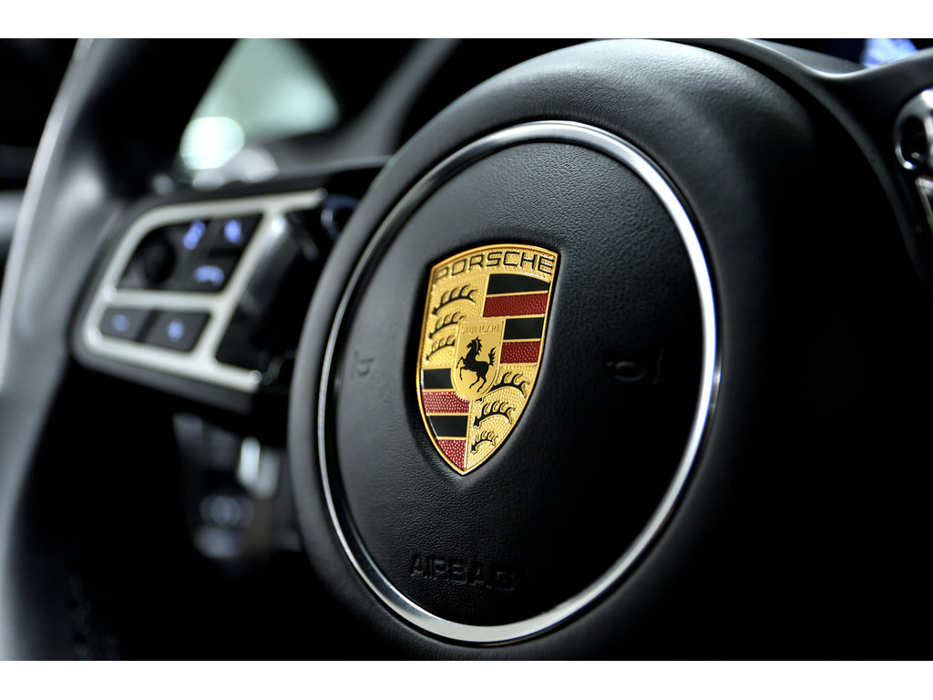 Porsche Cayenne Turbo S E-Hybrid Coupe AWD 2022 à Laval, Québec - 21 - w1024h768px