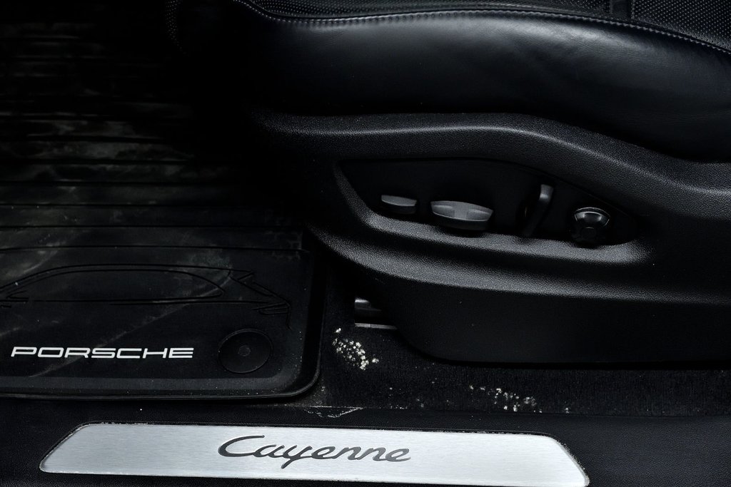 Porsche Cayenne  2022 à Laval, Québec - 14 - w1024h768px